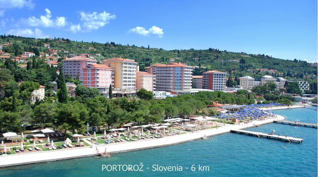 Green Place Portoroz Rc Bagian luar foto